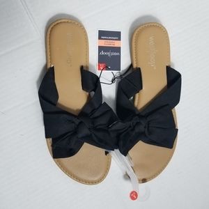 NWT WEST LOOP BLACK BOW SANDALS SIZE SMALL 5/6